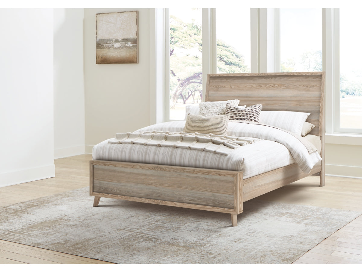 Hasbrick Panel Bed With Framed Panel Footboard