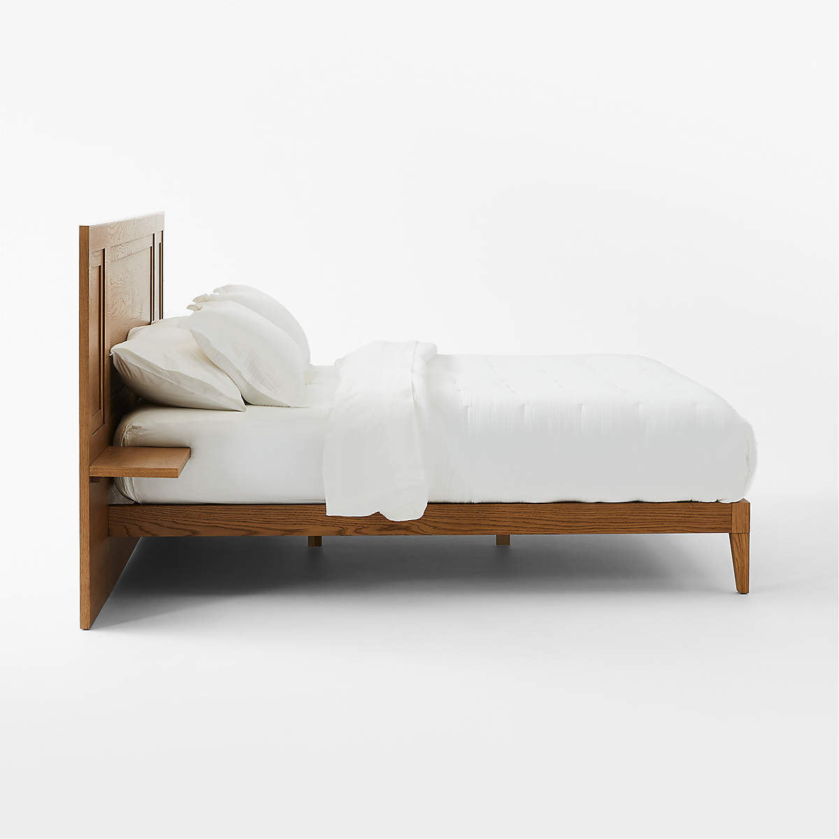 Crofton Wood King Bed With Nightstands