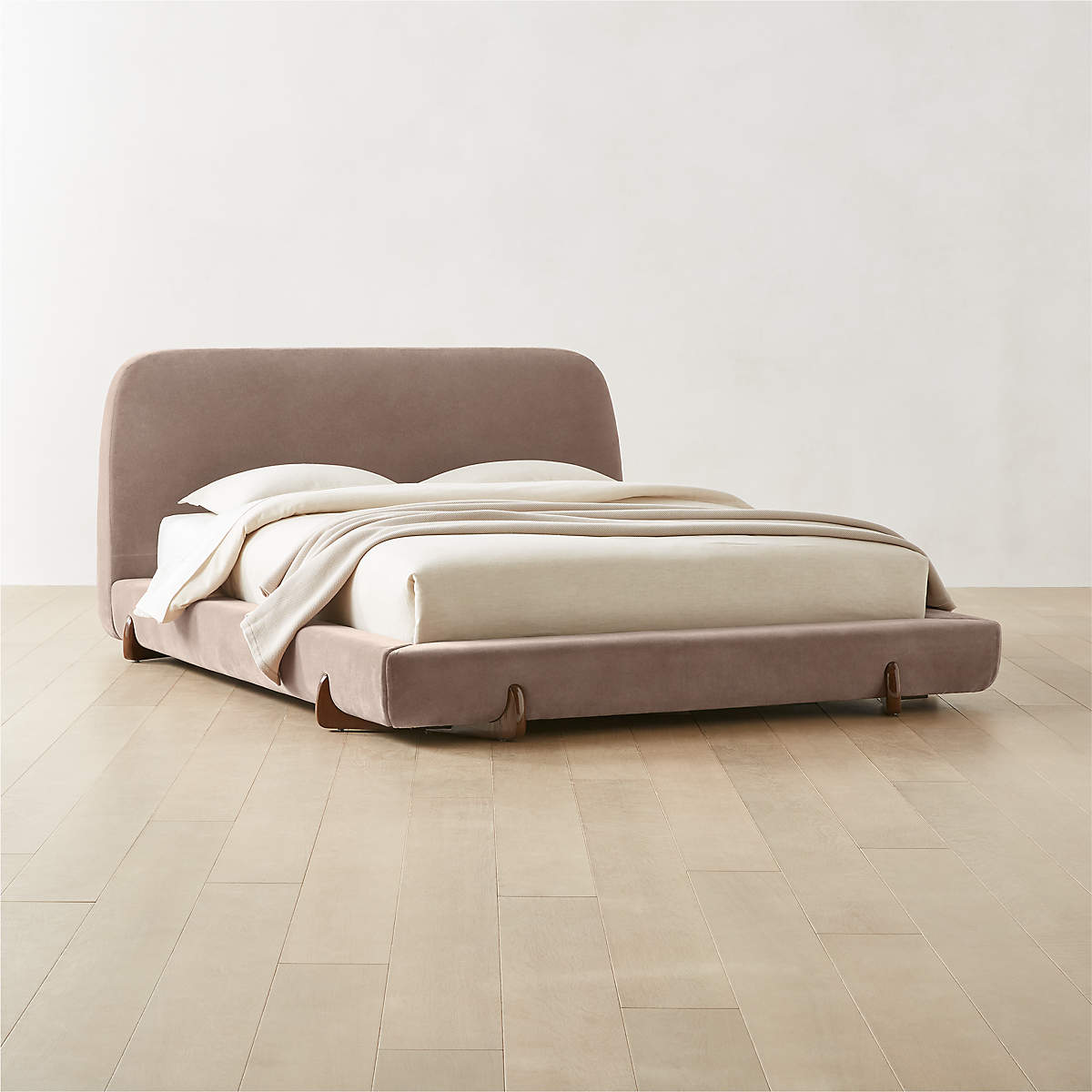 Stivale Light Brown Velvet Bed