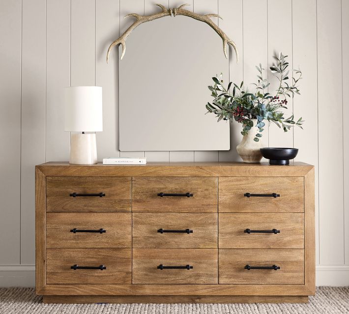 Oakleigh 9-Drawer Dresser (71.5")