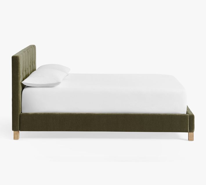 Arlo Upholstered Tufted Bed