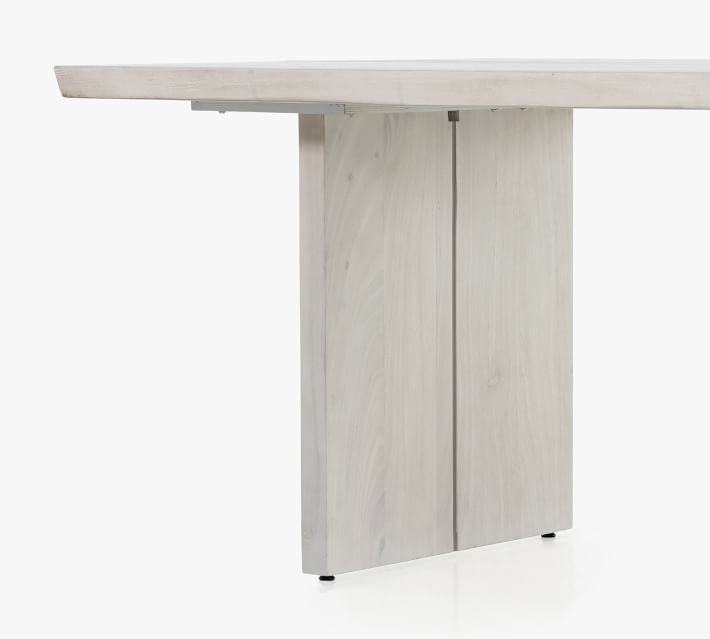 Bacce Dining Table