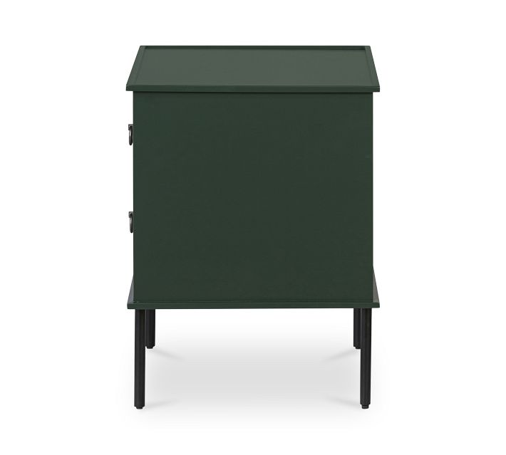 Dalewood Nightstand (25")