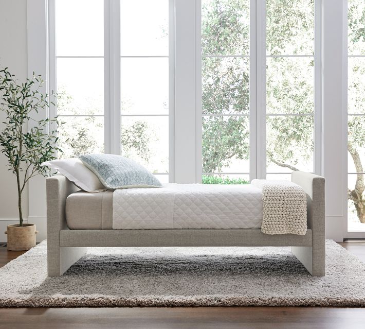 Elliot Upholstered Daybed