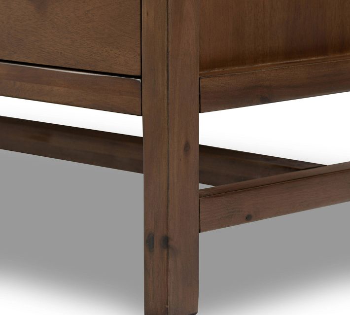 Hector Nightstand (32")