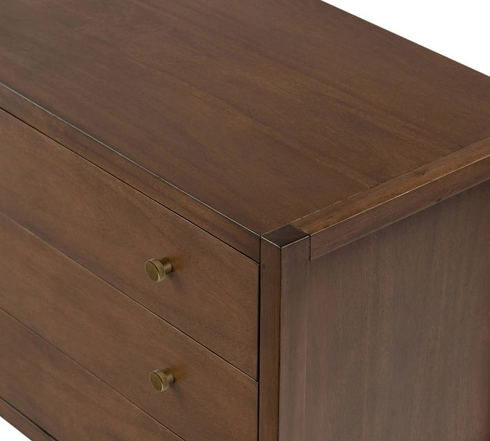 Hector Nightstand (32")