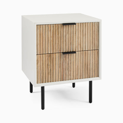 Quinn Closed 2-Drawer Nightstand (21")